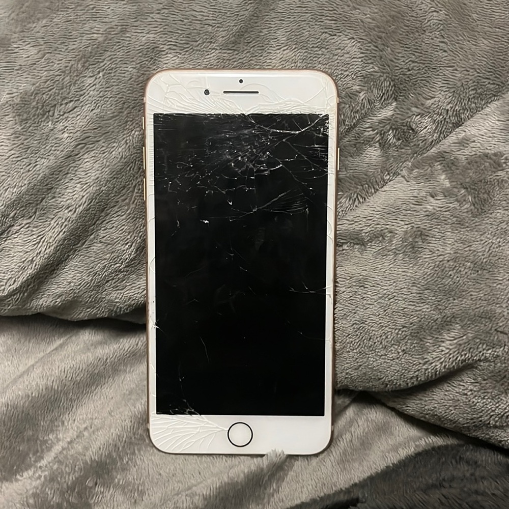 Unlocked iphone 8+